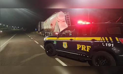 PRF flagra caminhoneiro na direção por mais de 17h em Apucarana