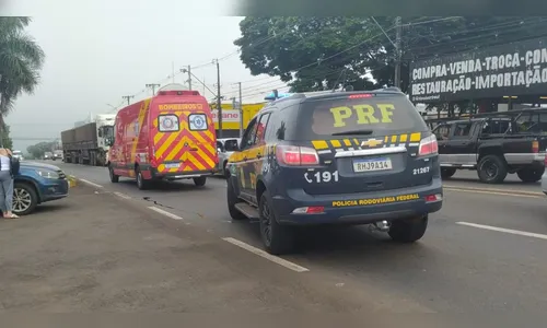 Motociclista sofre queda ao bater em retrovisor de carro em Apucarana