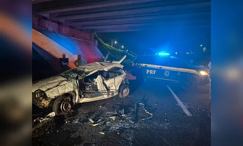 Acidente em Maringá deixa dois mortos e uma criança em estado grave