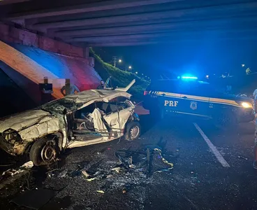 Acidente em Maringá deixa dois mortos e uma criança em estado grave