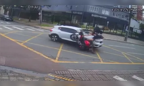 Vídeo mostra acidente de moto que vitimou jovem de 23 anos no Paraná