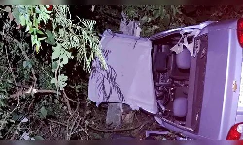 Acidente na PR-281 mata jovem de 21 anos e deixa três pessoas feridas