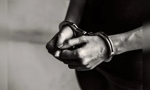 Homem sem filhos fica 24h preso por pensão alimentícia no DF