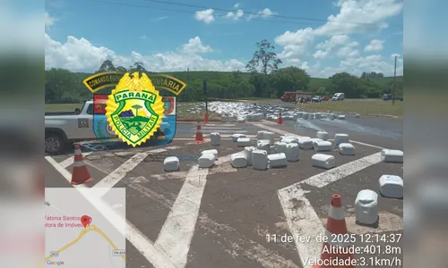 Caminhão derrama carga de herbicida em rodovia de Bandeirantes