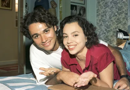 Carla Marins, Angelo Paes Leme (Joyce Assunção, Caio)