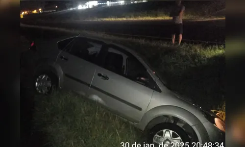 Carro com três ocupantes se envolve em acidente na BR-369 em Arapongas