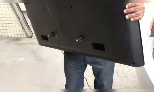 Morador sai para consulta médica e tem televisão e escritura furtadas