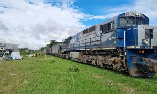 Homem é atropelado por trem após ser deixado nos trilhos para morrer