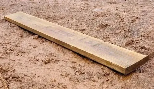 Ele bateu em seu braço e rosto, causando lesões