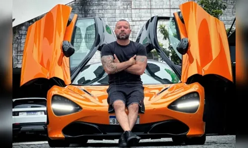 Influenciador morre após complicações durante tatuagem em SC