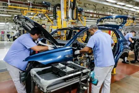Em 2024, o país terminou com taxa média de desemprego de 6,6%