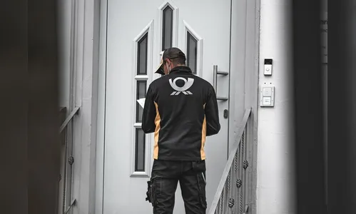 Mulher aproveita chegada de entregador para fugir de casa em Apucarana