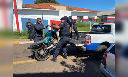 GCM prende homem e recupera motocicleta furtada em Apucarana