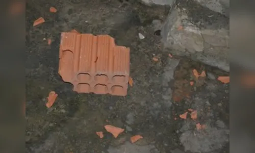 Homem ameaça irmão com faca e tijolo em Apucarana