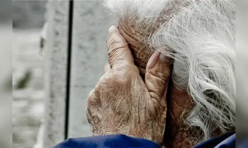 Idosa de 90 anos sofre agressão em tentativa de roubo em Apucarana