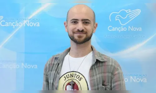 Influencer fica em estado grave após tentar salvar filho em rio