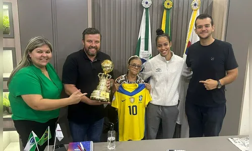 Quem é a apucaranense considerada Melhor Jogadora Jovem do Mundo 2024