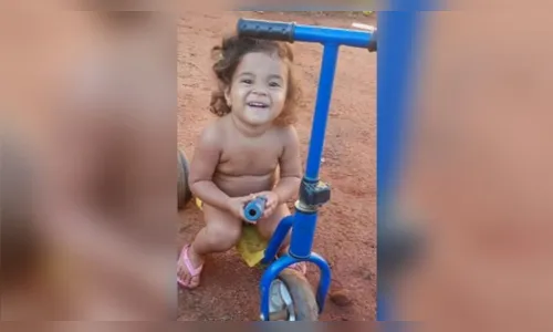 O que houve com a criança de um ano que morreu após dias internada?