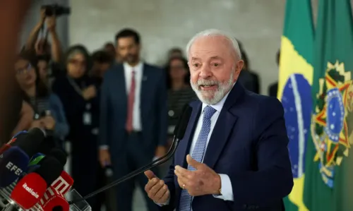 Lula comentou ainda sobre a preocupação do governo com o impacto do aumento dos preços dos combustíveis.