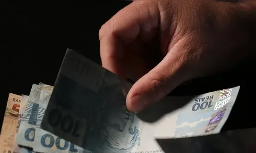 Funcionário desvia R$ 32 mil de empresa e diz que gastou com jogos no PR