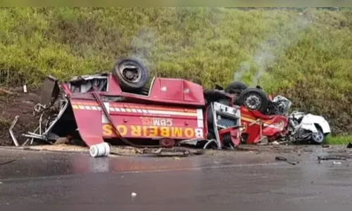Acidente com caminhão de bombeiros deixa cinco mortos no RS