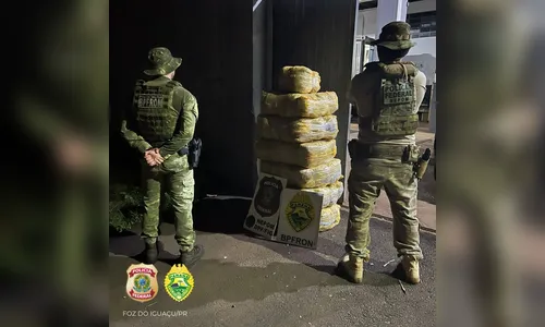 PF e PM apreendem fardos de drogas nas margens do Rio Paraná