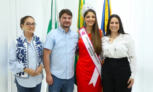 Rafael Cita recebe Isabelle Queiroz, vencedora do Miss Tourism World