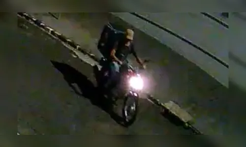 Entregador tem moto furtada e perde R$ 700 ao tentar recuperá-la