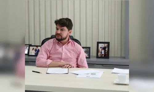 Prefeito assina ordem de serviço para reforma e ampliação de escolas