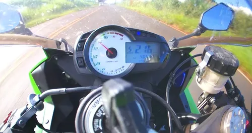 Rapaz estava com a moto a 216 km/h, ultrapassando os 80km/h permitido da via.