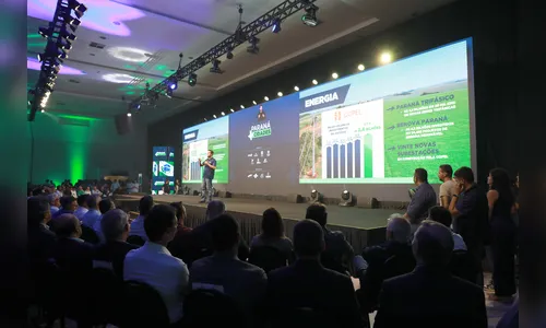 Ratinho Junior apresenta panorama do Estado a prefeitos no Paraná