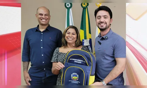 Rodolfo Mota anuncia entrega de mochilas escolares para alunos