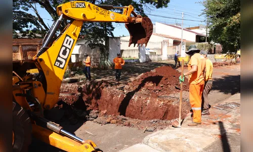 Obras devem resolver drenagem na Rua Periquito do Pescoço Marrom