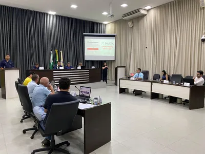 Sessão da Câmara nesta segunda-feira