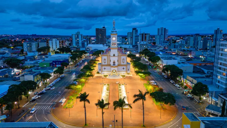 Cada canto desta cidade guarda memórias de lutas e vitórias