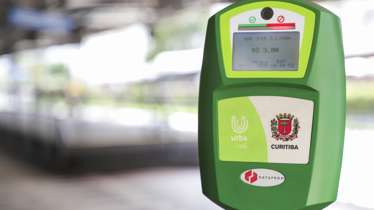 Curitiba vai ofertar passagem de ônibus para desempregados; entenda