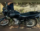 Mulher é flagrada sem capacete com criança de 2 anos em Apucarana