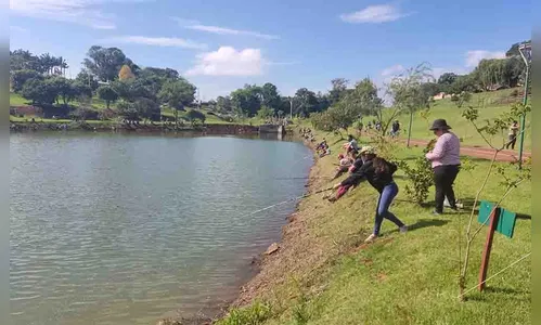 Prefeitura libera pesca no lago municipal de Jardim Alegre no Carnaval