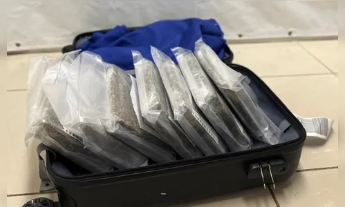 Passageiro é pego viajando com 8kg de maconha em aeroporto do Paraná