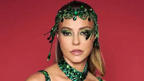 A famosa anunciou sua saída do posto de rainha da escola para o próximo ano