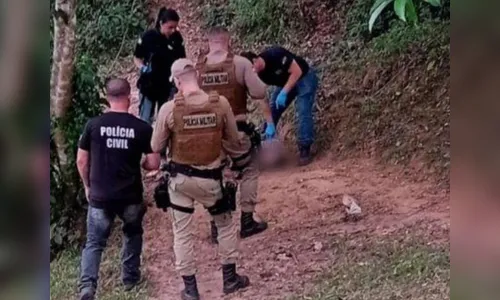 Criança encontra corpo em área de mata a caminho da escola