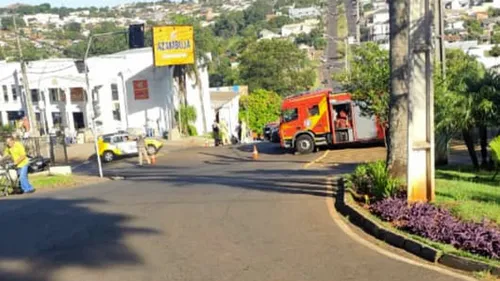 Acidente foi no cruzamento das avenidas Ladislao Gil Fernandez com Aparício Cardoso Bittencourt