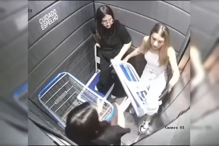Andriele estava na companhia de mais duas amigas quando sua perna ficou presa e o elevador começou a andar