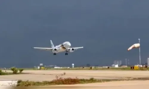 Avião do presidente Lula arremete durante tentativa de pouso; assista