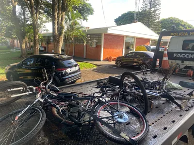 Bicicletas motorizadas foram recuperadas pelos policiais
