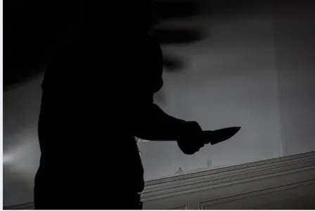 Conforme a PM, um homem, de 26 anos, teria iniciado o ataque após se desentender com os familiares, causando uma briga generalizada.