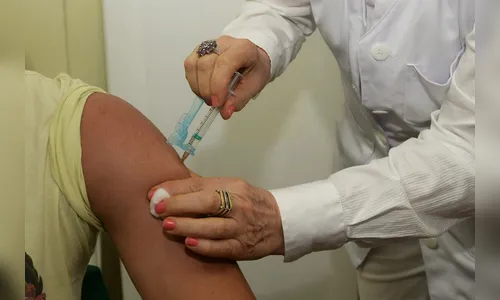 Secretaria da Saúde inicia vacinação contra o HPV em jovens de 15 a 19
