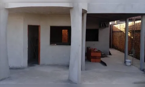 Homem é encontrado dentro de casa em construção e PM é acionada