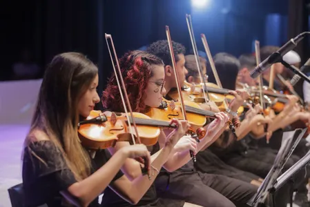 Escola Municipal de Artes de Apucarana funciona no Cine Teatro Fênix