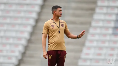 Furacão finalizou a preparação para o duelo decisivo